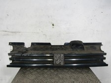 Calandre Peugeot 405