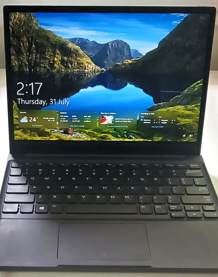 Dell Latitude 7285 2-in-1 Core i5 7Y57 Win 10 Pro 64-bit 16 GB RAM 2880x1920 - Image 2 of 4