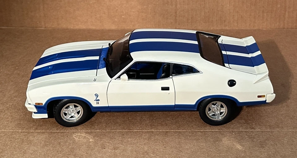 AUTOART 1/18, 1978 Ford XC Falcon Cobra Coupe, RHD,White W/Blue stripe LE Rare - Image 2 of 4
