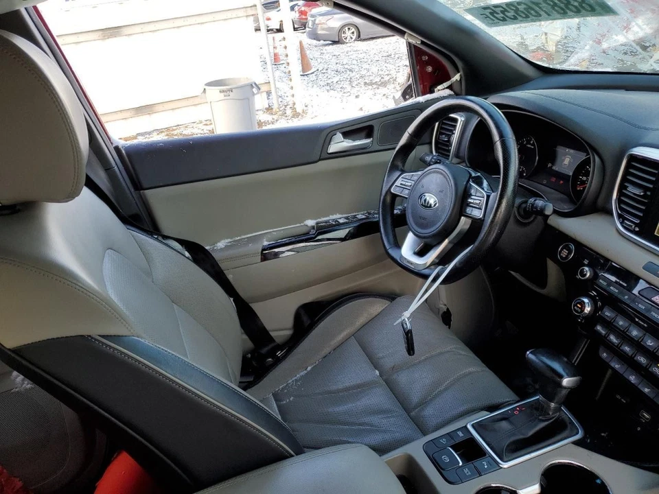 Used Driving Light fits: 2020 Kia Sportage fog-driving LED FWD Grade A Foto 2 de 4