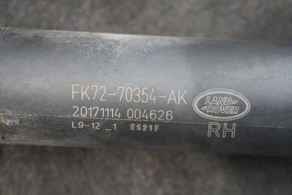 Set 2 Trunk Lift Gate Cylinder Strut LR104905 Land Rover Discovery Sport L550 - Image 3 of 4