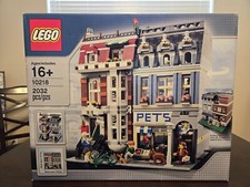 LEGO Creator Expert Pet Shop 10218 - New in Box (NIB)