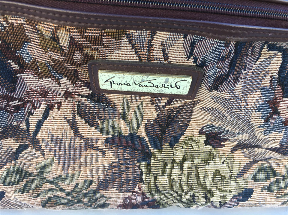 2 BOLSAS DE EQUIPAJE DE VIAJE VINTAGE GLORIA VANDERBILT TAPIZ PESADO Y ROPA DE CUERO Foto 3 de 4