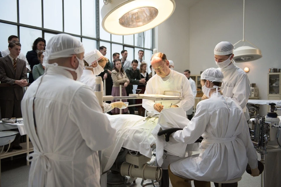 Charite - Staffel 2 (2019)[2 DVD's/Neu/OVP] Serie über das Berliner Krankenhaus - Bild 3 von 4