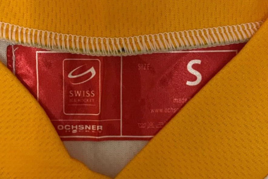 Swiss Ice Hockey Post Finance Jersey Ochsner Size S - Bild 3 von 4