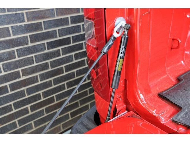 Dee Zee 97QZ29X Liftgate Lift Support Fits 2001-2006 GMC Sierra 2500 HD Foto 2 de 2