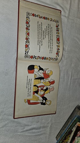 Away Went Wolfgang By Virginia Kahl 1954 1st Ed, Hardcover, Ex Library - Picture 5 of 11