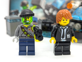 LEGO 70160 Ultra Agents Riverside Raid - 100% Complete with Instructions -no box