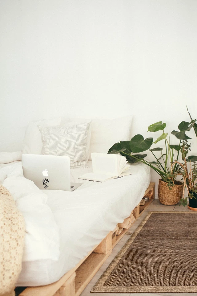 4'0" x 6'3" Hand Knotted Area Rug Traditional Oriental Wool Carpet - Image 2 of 4