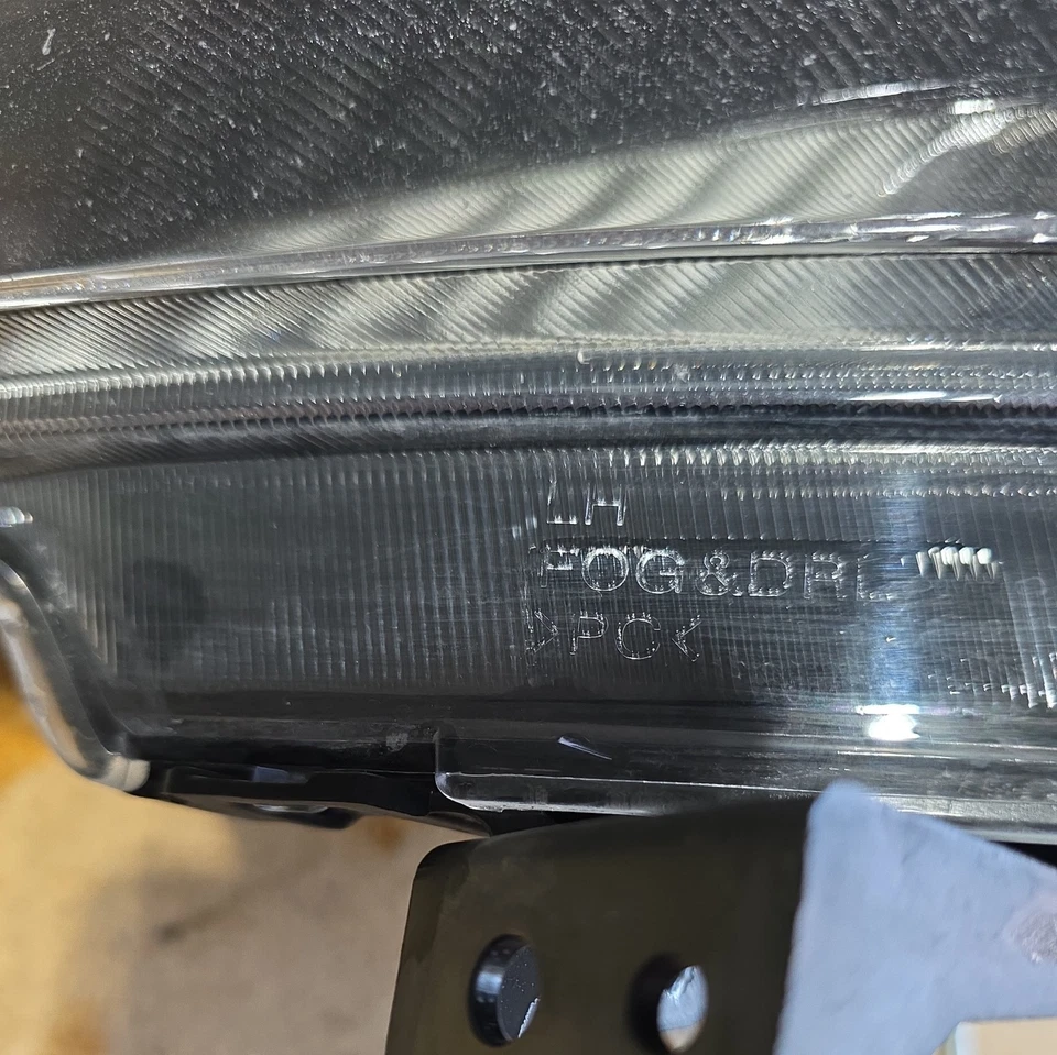 ЛЕВЫЙ ПРОТИВОТУМАННЫЙ ФОНАРЬ ДЛЯ HYUNDAI TUCSON 2019 2020 2021 92201-D3100 ОТ ОРИГИНАЛЬНОГО ПРОИЗВОДИТЕЛЯ 21 20 Л - Изображение 2 из 4