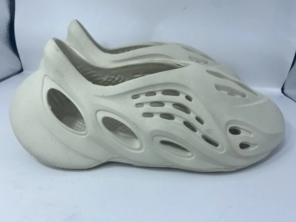 adidas Yeezy Foam Runner Ararat MADE IN USA Women’s 10 /Men’s 8.5 - Image 2 of 4