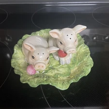 FITZ AND FLOYD French Market Pig Salt and Pepper with Cabbage Tray