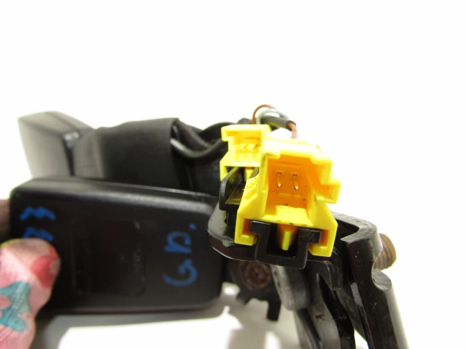 Mercedes E W212 rear right seat belt buckle seat belt buckle rear right - Image 3 of 4