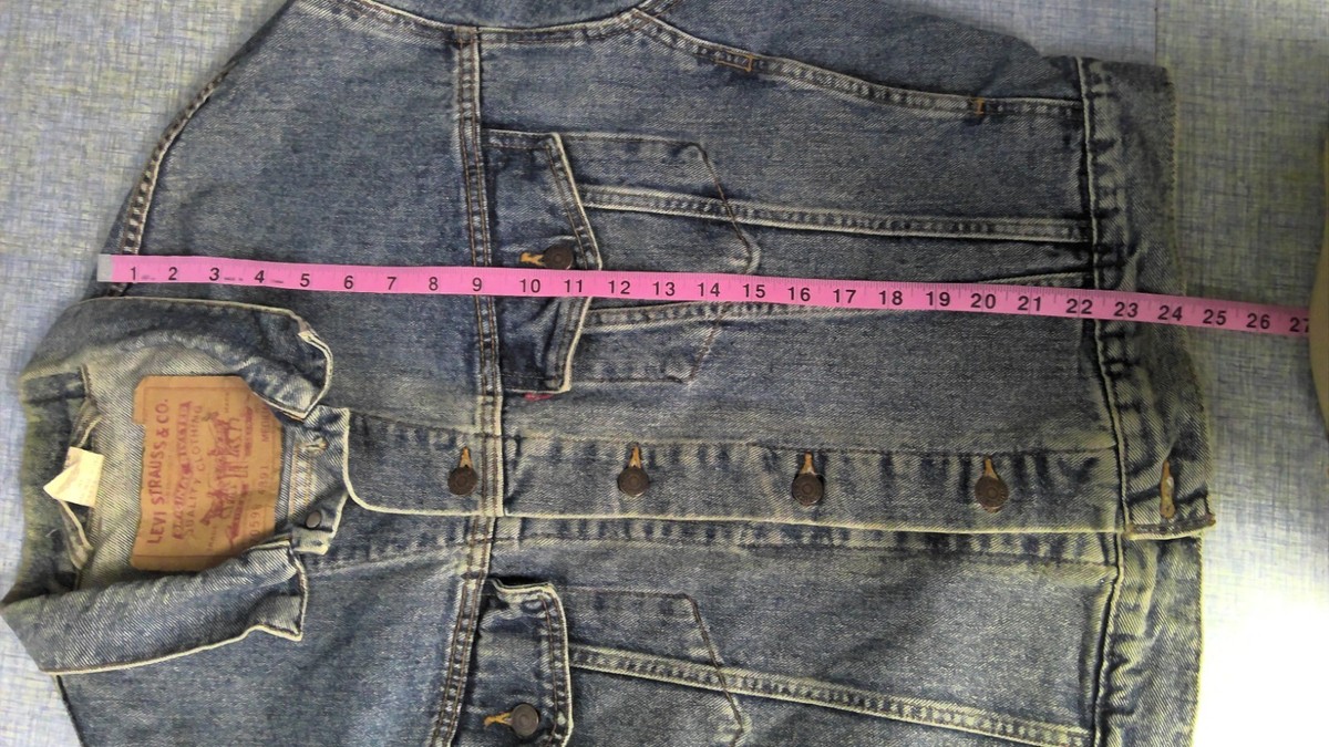 Vintage Levi's 70598 Jean Denim Trucker Jacket Long Sleeve Vintage Levi's 70598 Jean Denim Trucker Jacket Long Sleeve
