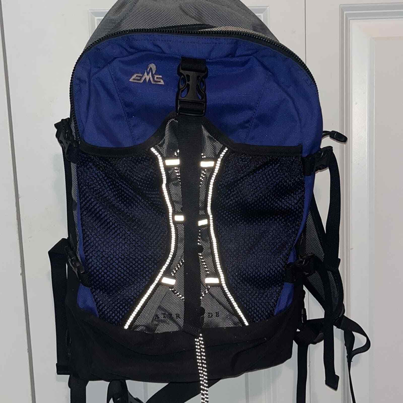 Eastern Mountain Sports Waterslide Backpack Camelback… Gem