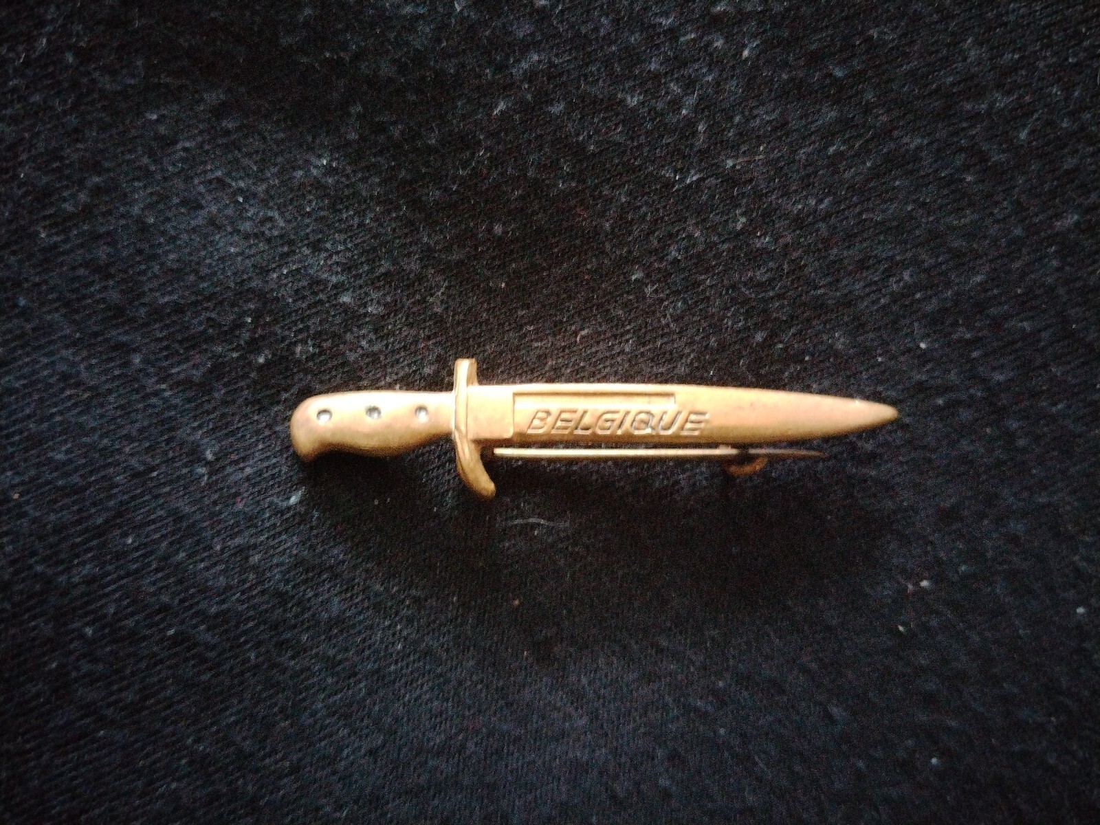 Picture 1 of 4