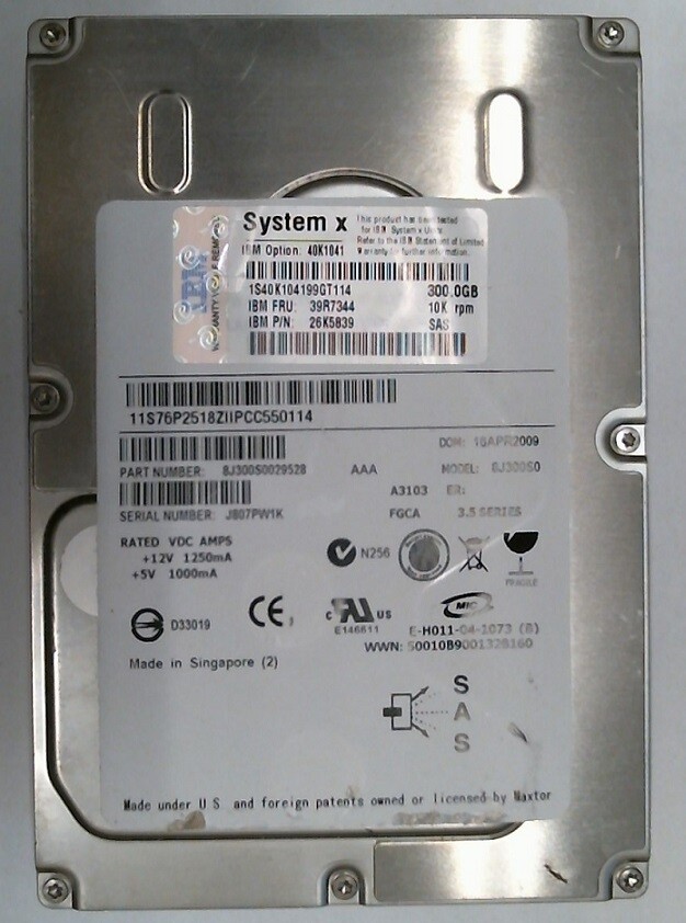 300GB SAS IBM / MAXTOR 8J300S0 10K RPM 16MB 3.5
