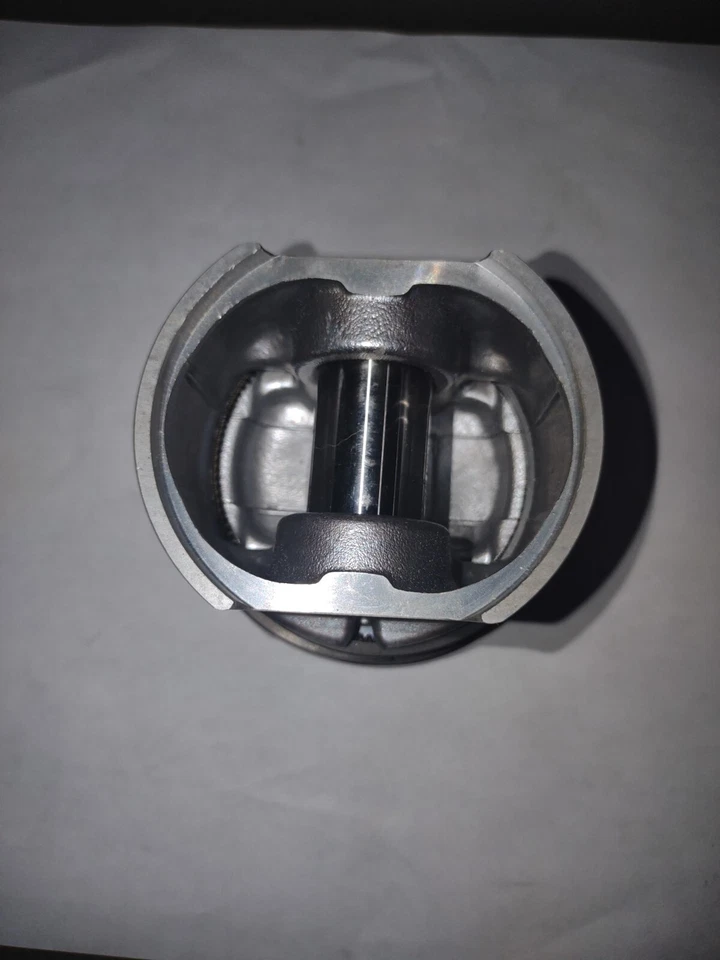 Vintage Standard Piston 87-521700-00 Nural Engine BAU441920  - Image 4 of 4