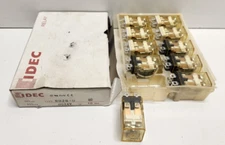 LOT OF 10 NEW IN BOX! IDEC 10A DPDT 24V COIL RELAYS RH2B-U-DC24V