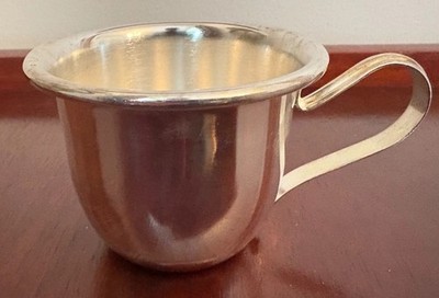 Silberfarbene kleine Tasse unbeschriftet Metall Miniatur Deko Gefäß