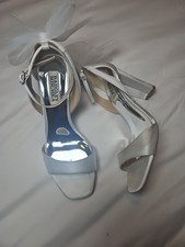 Badgley Mischka Kim Heeled Sandal Soft White Satin Women's 6.5 Wedding Prom Nice