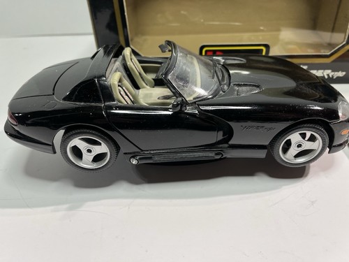 BURAGO Diamonds 1:18 Die-Cast Metal Black 1993 Dodge Viper RT/10 M - Picture 2 of 6