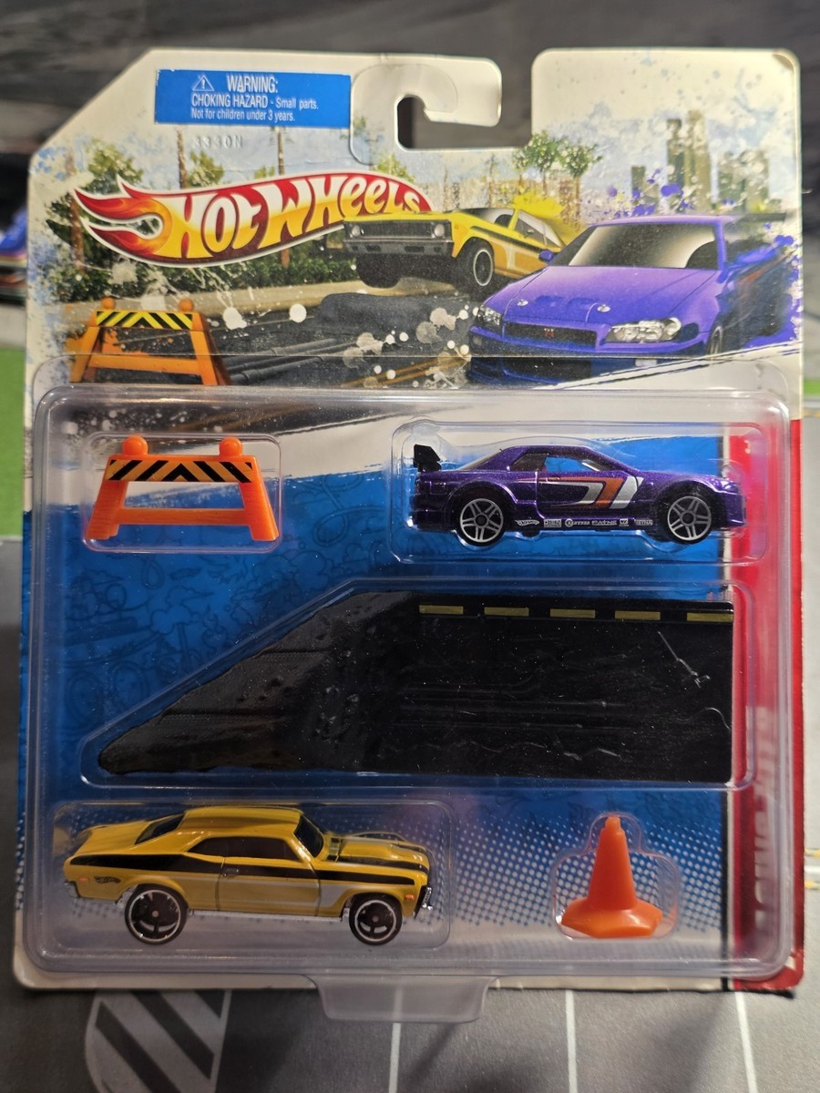 Hot Wheels Nissan Skyline GTR-R32 70 Nova Racing Kit Street Race