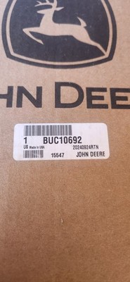 John Deere BUC10681 WARN VRX 3500 lb Winch/ BUC10691 Winch mount XUV825M