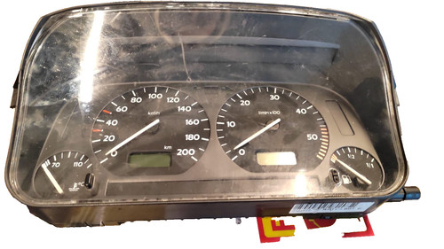VW Golf 3 Tacho / Kombiinstrument – VDO