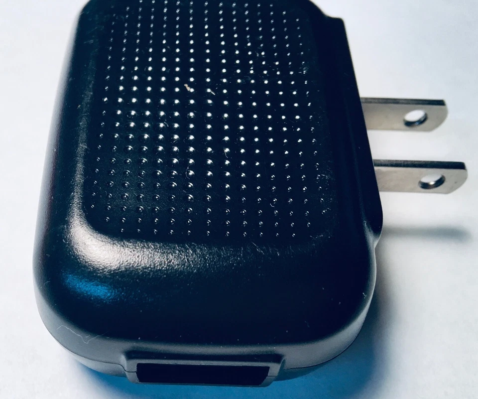 PANTECH OEM CNRUSB Universal Wall Travel Charger AC Adapter + Micro USB Cable - Image 3 of 4