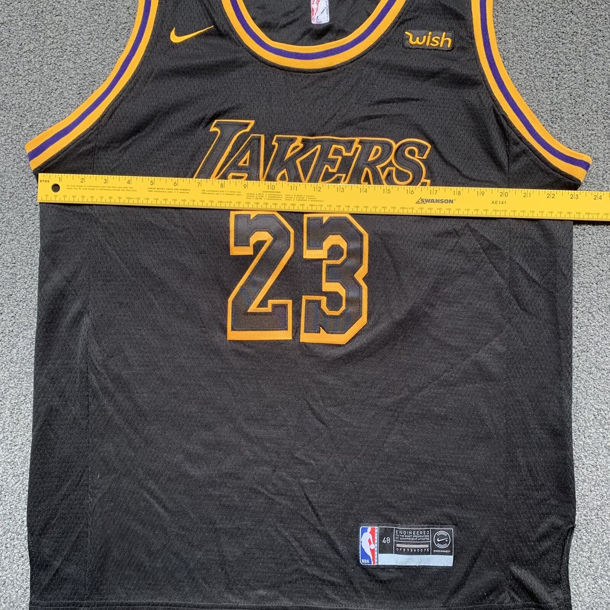 Los Angeles Lakers NBA Jersey LeBron James #23 Nike Wish Sponsor Swingman  52 NWT