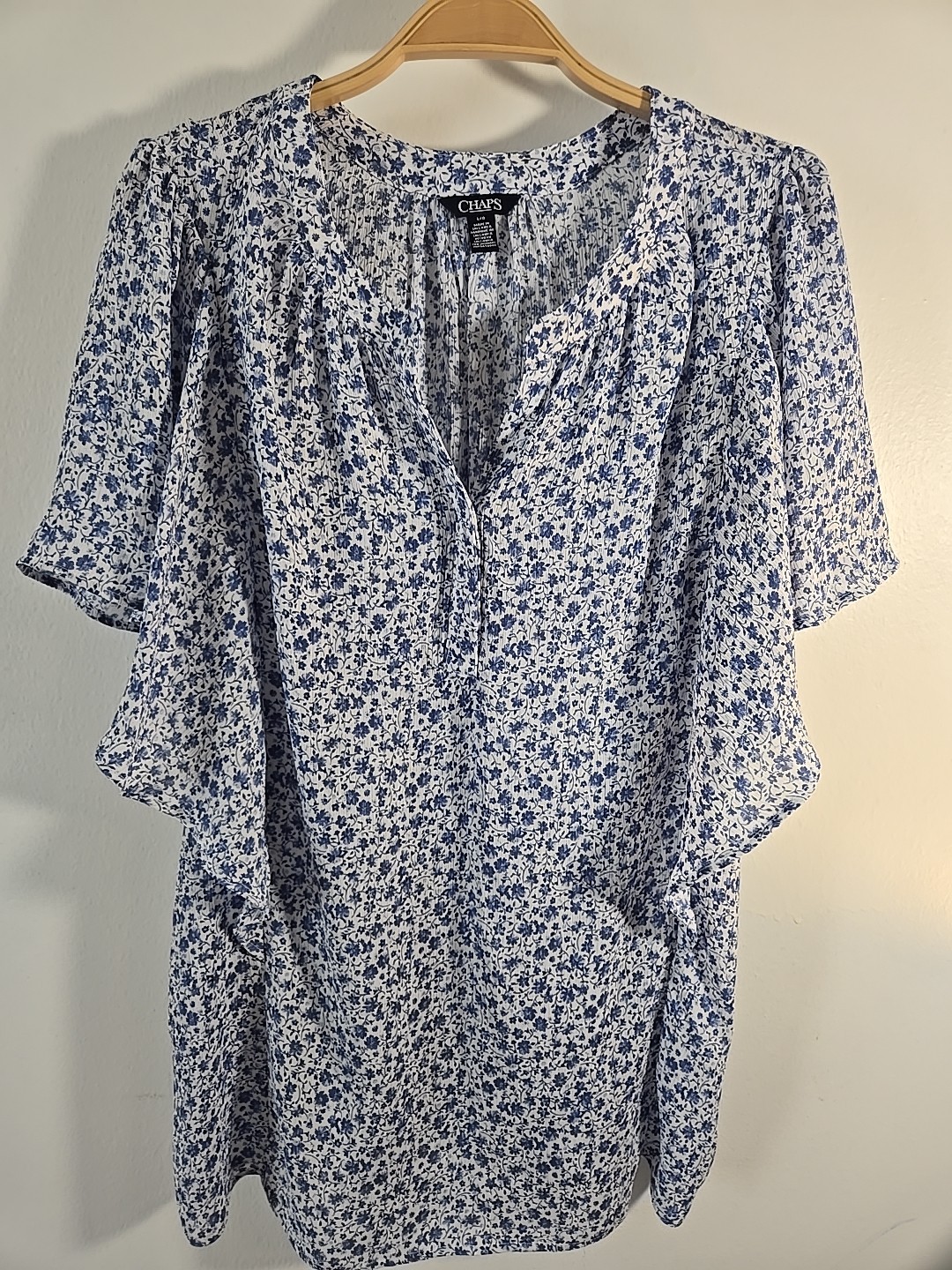 NWOT Chaps White Blue Floral Top Blouse Size L Ruffle Bell Sleeve