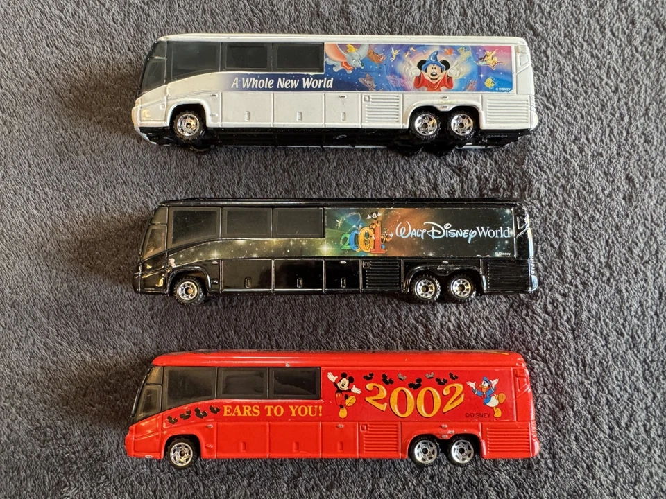 Lot of 11x Matchbox Walt Disney World Disneyland Buses 2000s - Image 2 of 4