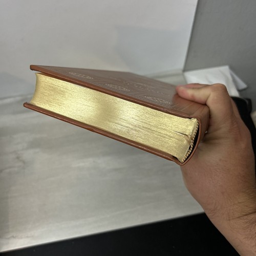 Great Expectations Charles Dickens Classic Library Collectors Edition HC - Picture 5 of 10