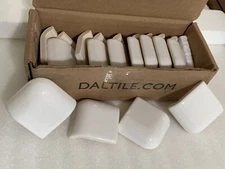 New Daltile White #100  2" x 2"  Radius Bullnose Ceramic Corner Gloss  *4pcs*