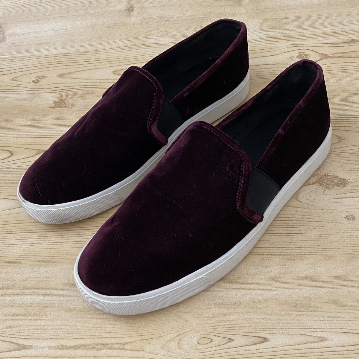 VINCE SLIP ON SHOES Amazon.com | Vince Womens Ginelle Slip on Sneaker Black 6.5  main image 4