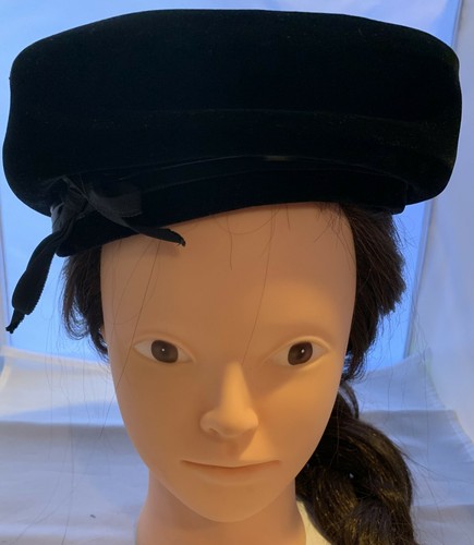 VINTAGE BLACK VELVET WOMEN'S HAT - Picture 3 of 7