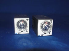 IDEC GT3F Electronic Timer GT3F-2 D24 **LOT OF 2**