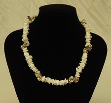 Shell Necklace Barrel Clasp 18 in Pretty