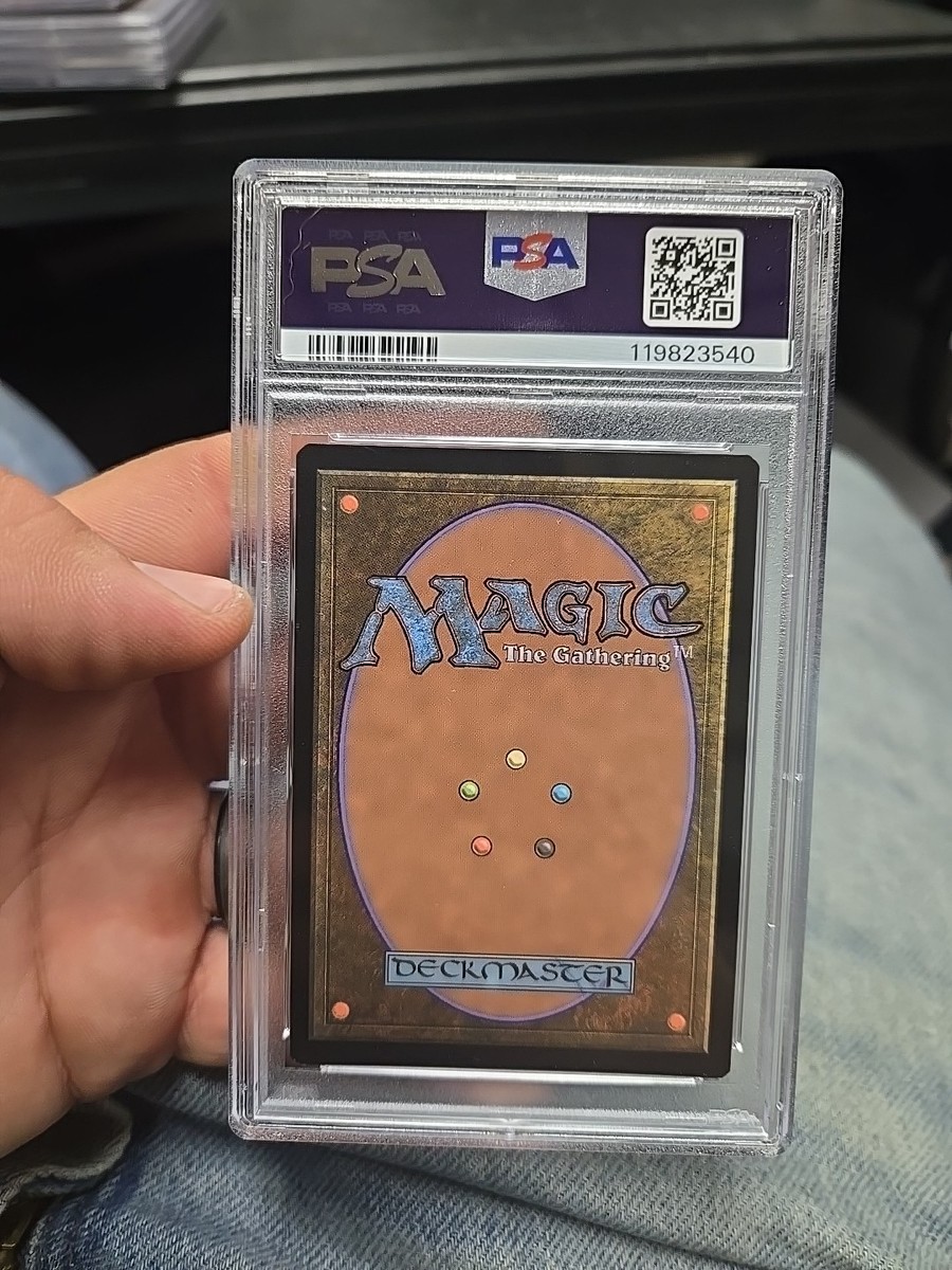 MTG Daryl Hunter of Walkers #144 Foil Secret Lair Drop PSA 9 MINT