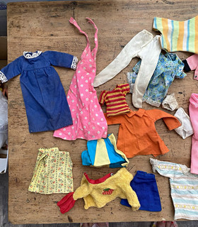 Vintage Sindy clothes