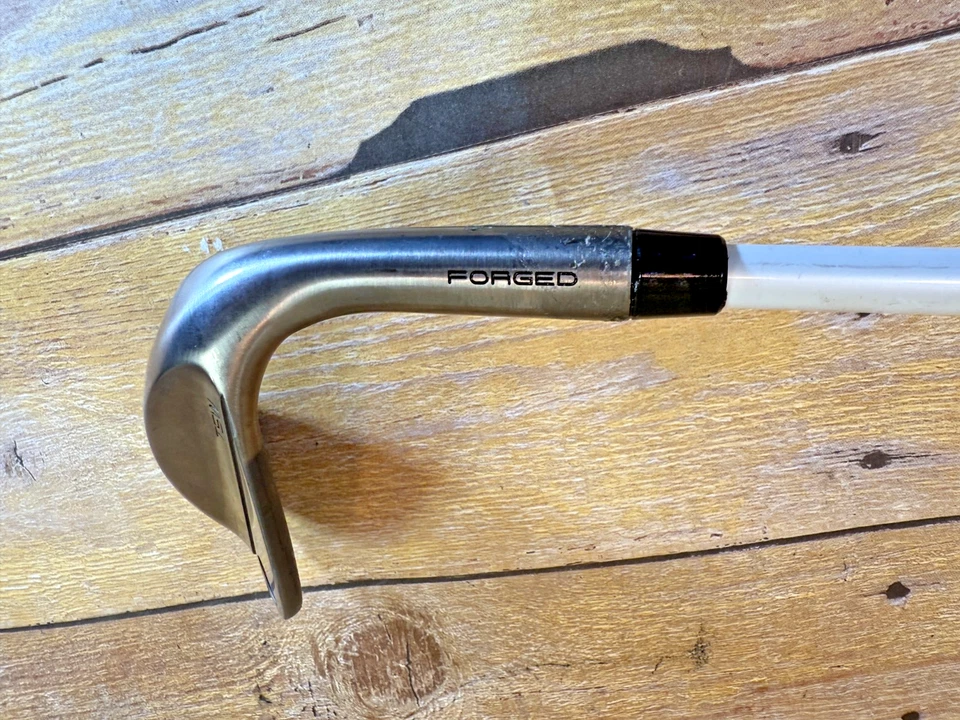 MALTBY TSW SAND WEDGE 56°- 12° RH SW IRON GRAFALLOY PFC GRAPHITE R FLEX 35.75" - Image 3 of 4