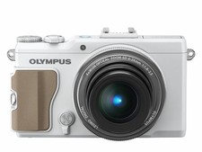 OLYMPUS Digital Camera STYLUS XZ-2 12 Megapixel Back-Illuminated CMOS F1.8-2.5