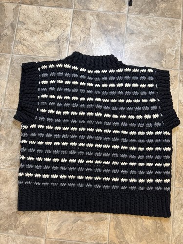 Vintage Hand Made Knit Best Black And White Tender Loving Care 2XL 26x27 Vest US - Picture 5 of 5
