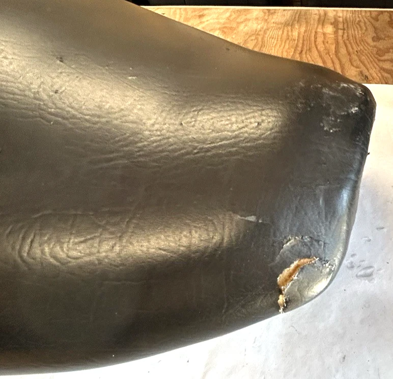 Yamaha XJ700 1985 Maxim asiento delantero del conductor sillín | OEM Seat XJ 700 Foto 3 de 4