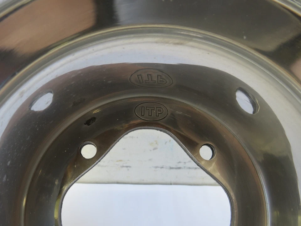 Llanta de aluminio KEI 9x9 NOS Yamaha ATV ITP Foto 2 de 4