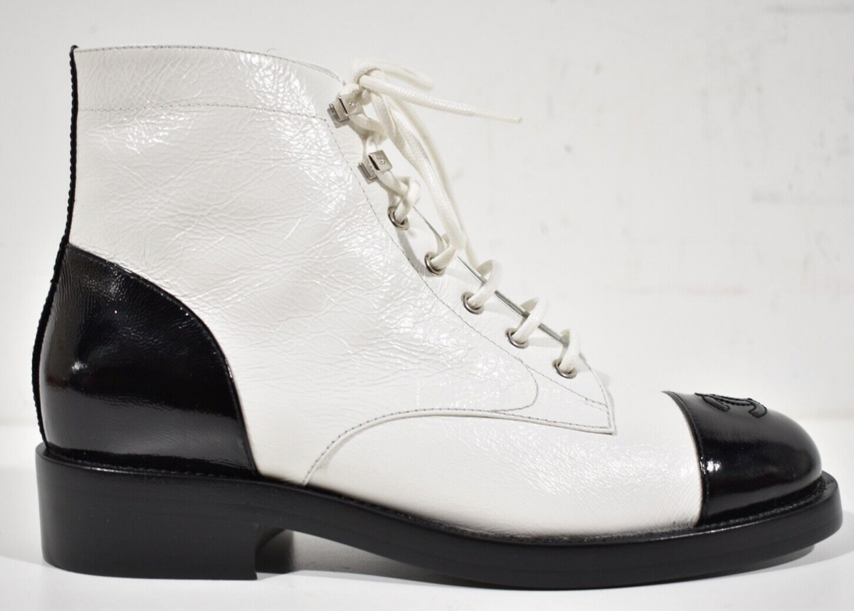 Chanel 21P White Black Crumpled Shiny CC Combat Lace Up Tie Ankle