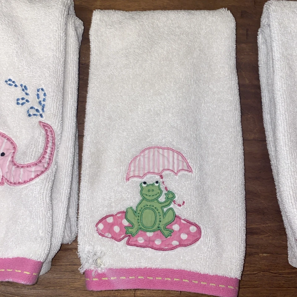 Juego de 3 toallas de baño Pottery Barn Kids Taylor RARO Elephant Frog ¡Raro! Foto 3 de 4