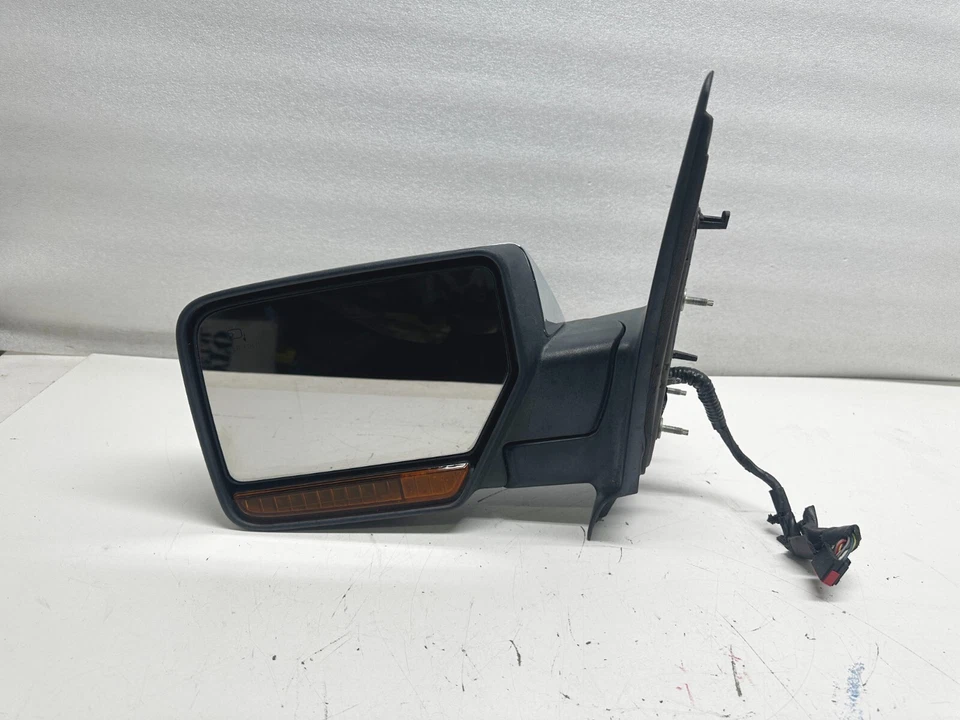 P402160 2007 2008 年林肯领航员侧后视镜驱动器侧见图片 — 第 2/4 张图片