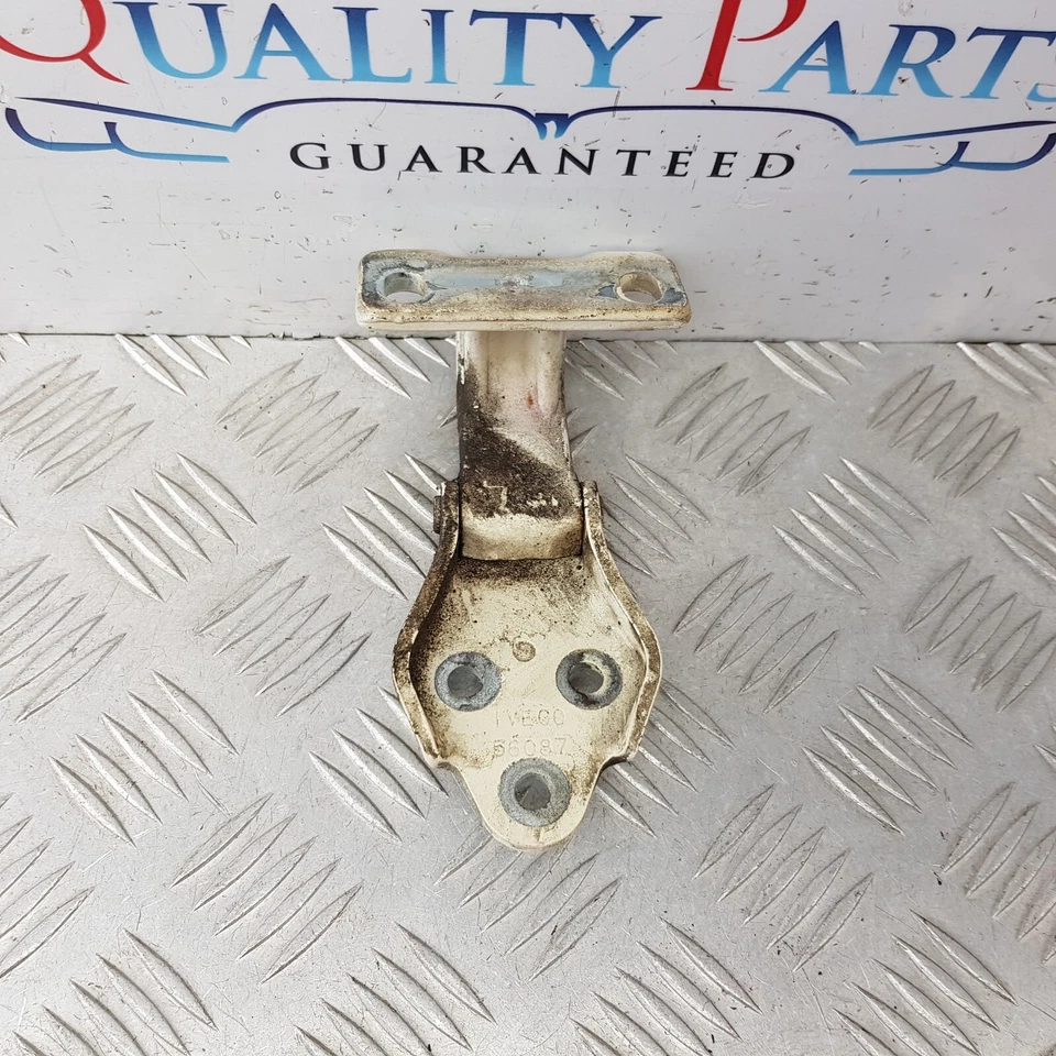 IVECO DAILY MK6 2016 bisagra de puerta lado del pasajero delantero izquierdo Foto 2 de 4